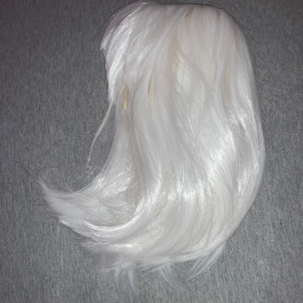 Short hairs wig with bangs